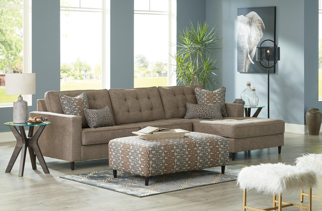 Flintshire Living Room Set